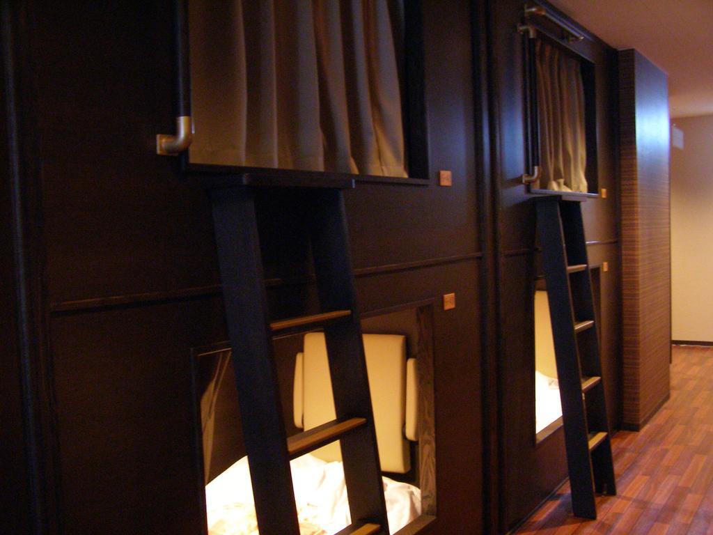 Resort Capsule Sakuragicho Йокогама Екстер'єр фото