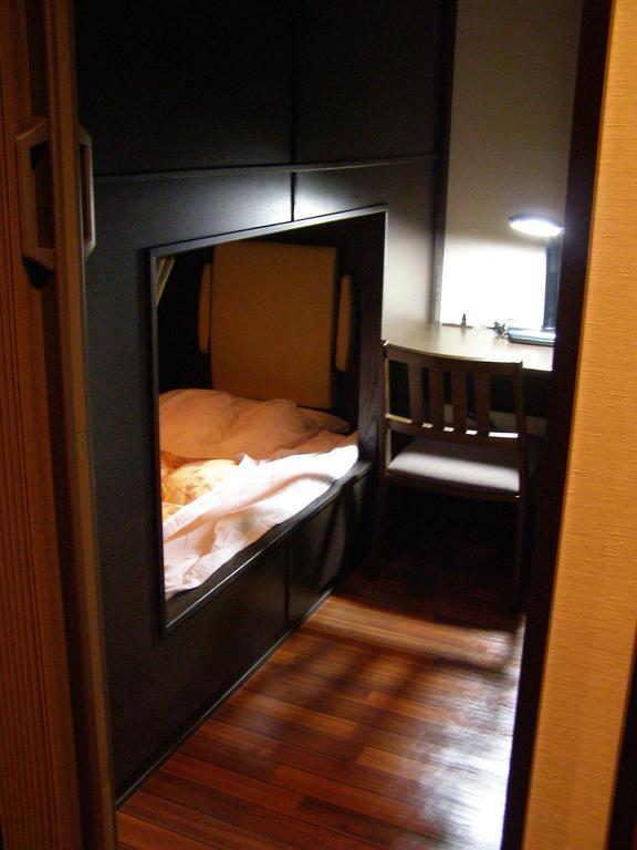 Resort Capsule Sakuragicho Йокогама Екстер'єр фото